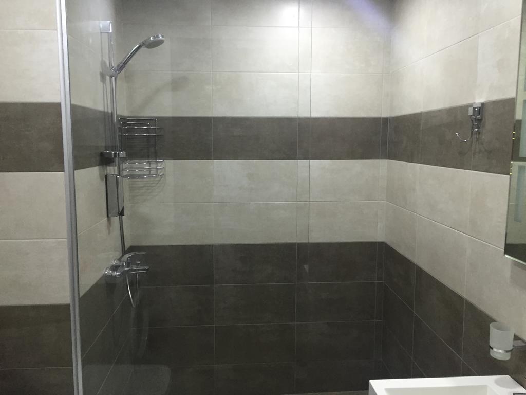 Sea Towers 2 Room Apartment Batumi Exterior foto